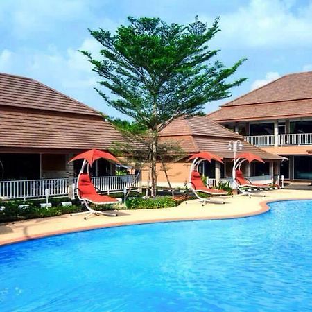Baan Dara Resort Sara Buri Exterior foto